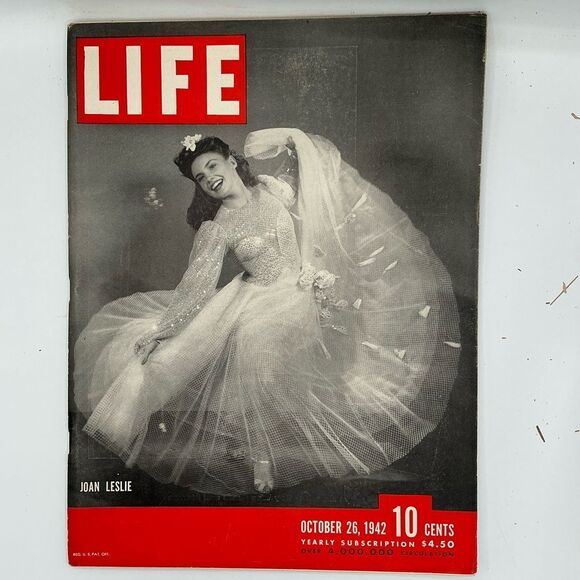 Vintage Magazine October 1942 Edition - Picture 8 of 8